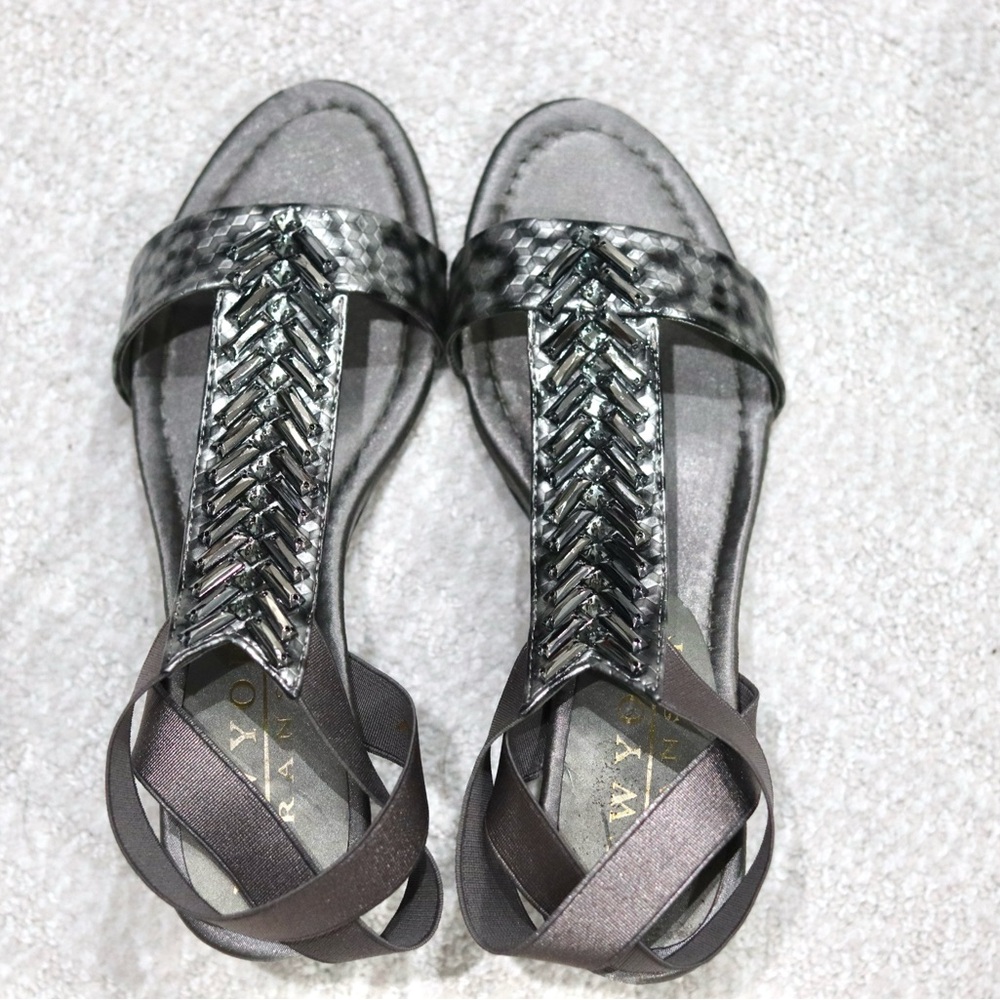 New York Transit Women Platinum Grey Beaded Platform Wedge Straps Heels 8 Vtg